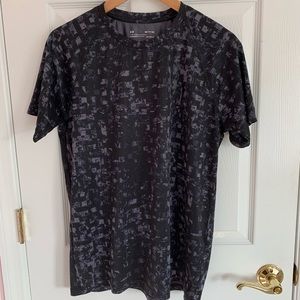 UNDER ARMOUR Men Heatgear Tee Size Small